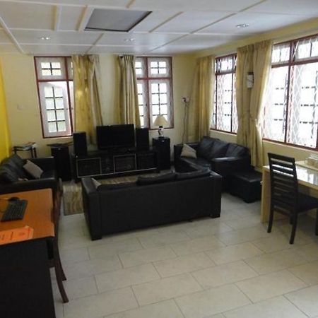 Eight Mentigi Guesthouse Cameron Highlands Buitenkant foto