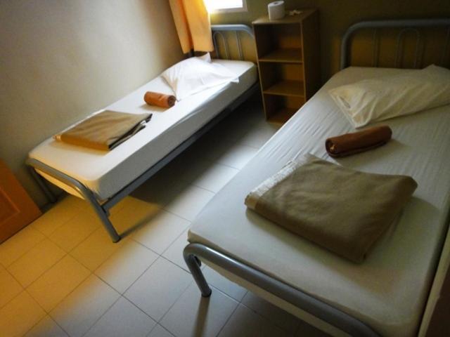 Eight Mentigi Guesthouse Cameron Highlands Kamer foto